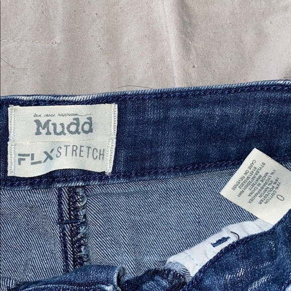 Mudd Jean shorts - Picture 2 of 2